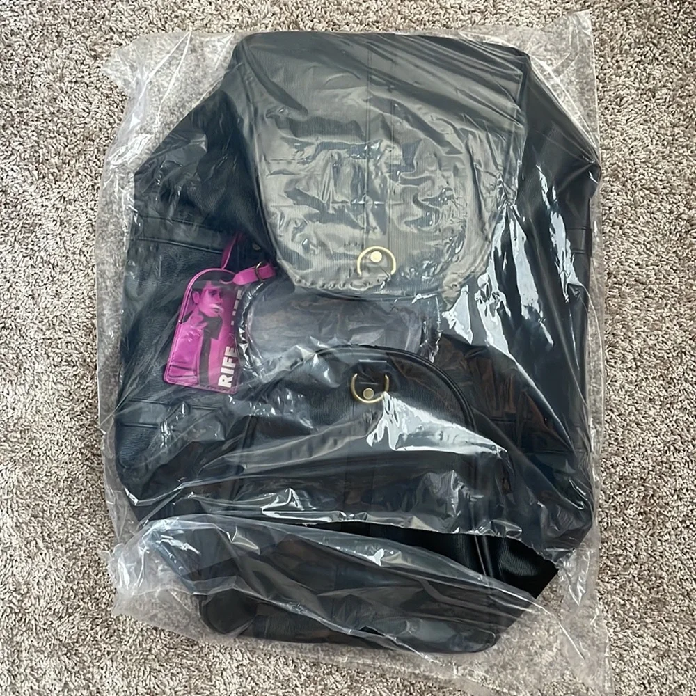 Matt Rife VIP merchandise - Picture 7 of 7